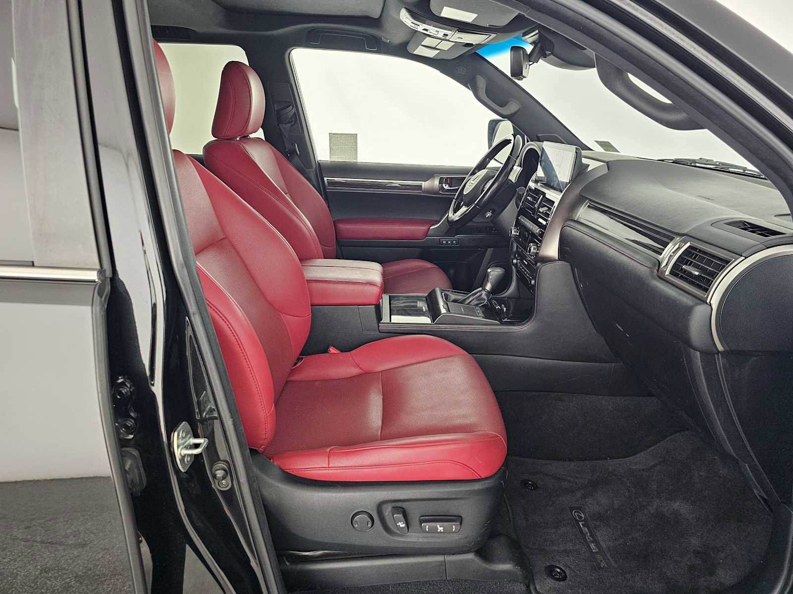 Used 2022 Lexus GX 460 Premium w/ Premium Package AWD/4WD image 10