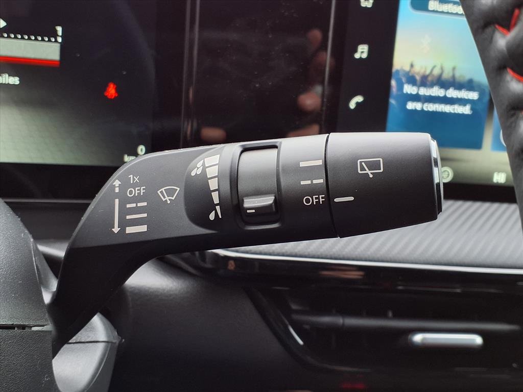 New 2026 Nissan Kicks SR w/ Cold Weather Package image 32