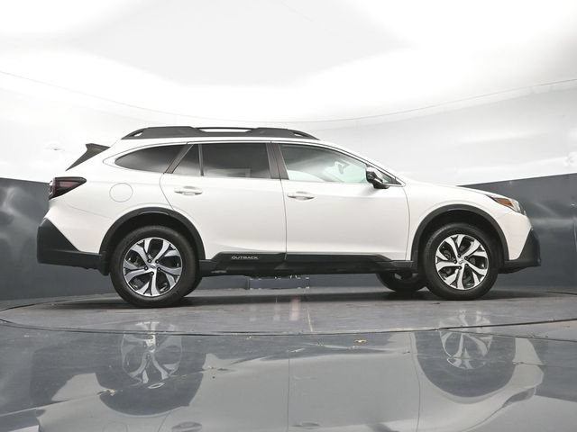 Used 2022 Subaru Outback Limited w/ Popular Package #2 AWD/4WD image 38