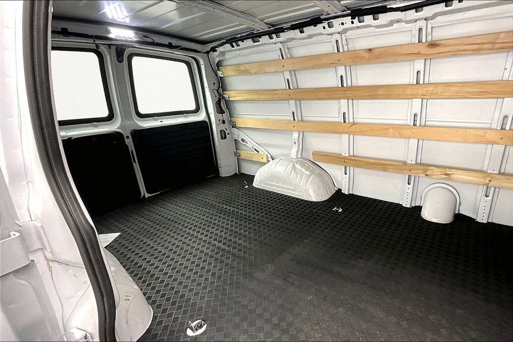 Used 2024 Chevrolet Express 2500 w/ Driver Convenience Package RWD image 25