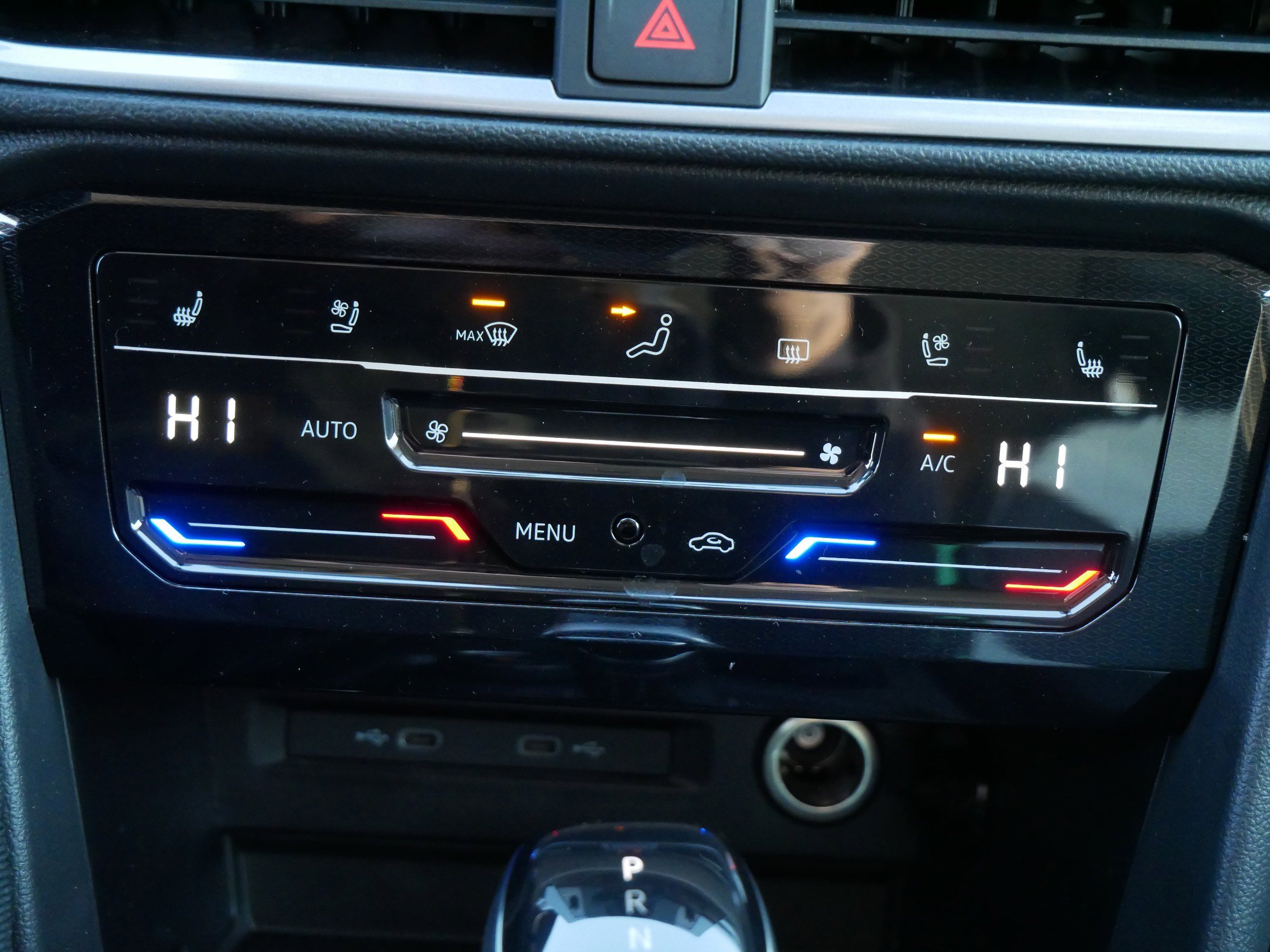 New 2026 Volkswagen Taos SEL image 9