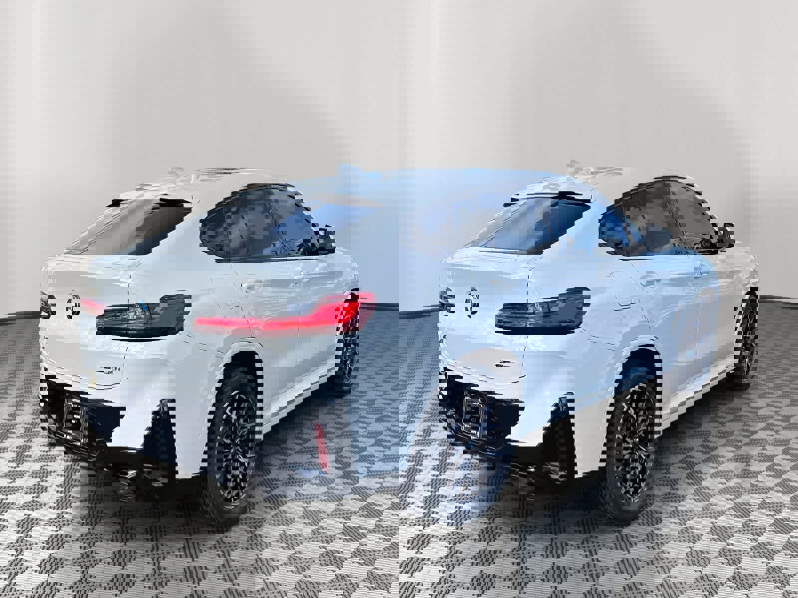 Certified 2023 BMW X4 xDrive30i w/ M Sport Package image 3