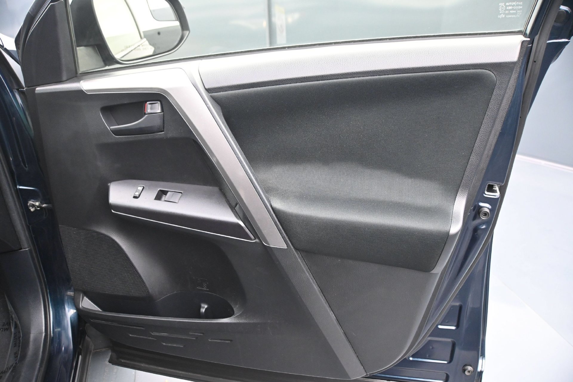 Used 2017 Toyota RAV4 LE w/ All Weather Liner Package FWD image 12