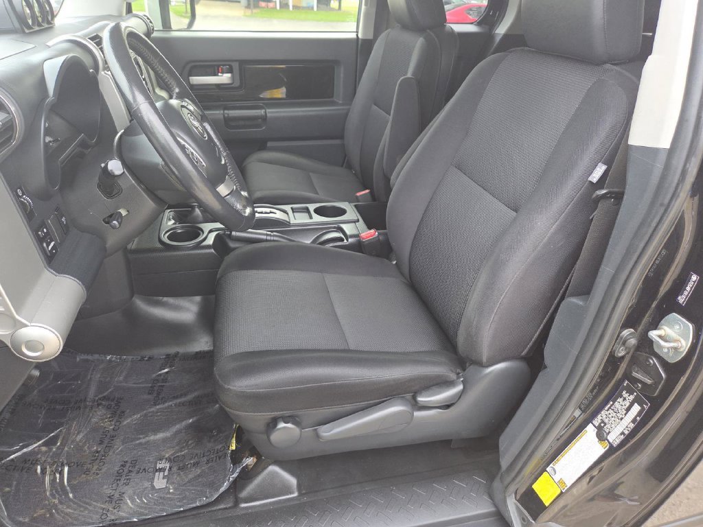 Used 2014 Toyota FJ Cruiser 4WD w/ Upgrade Package image 19