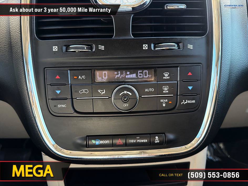 Used 2011 Chrysler Town & Country Touring FWD image 31