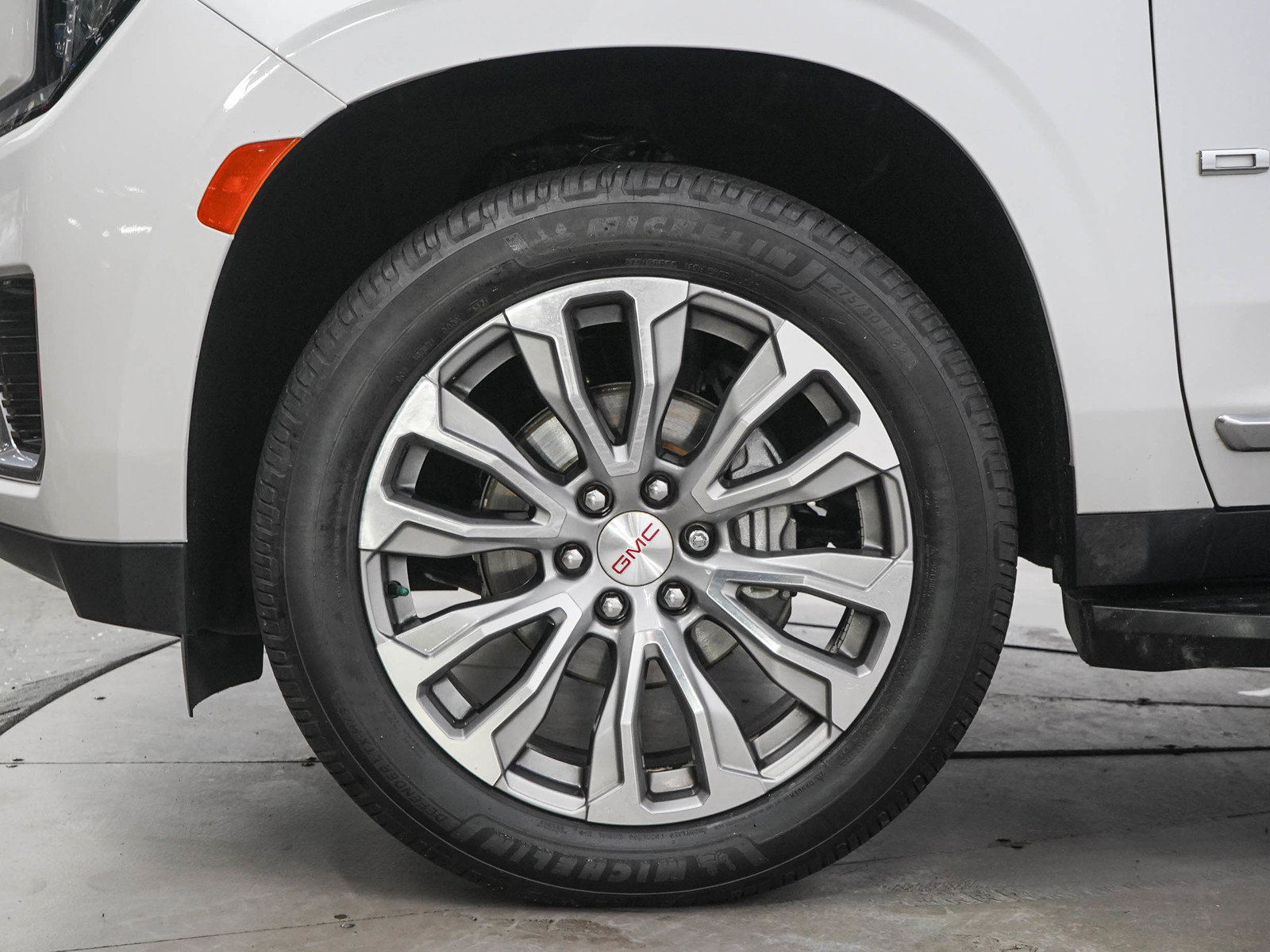 Used 2021 GMC Yukon XL Denali AWD/4WD image 31