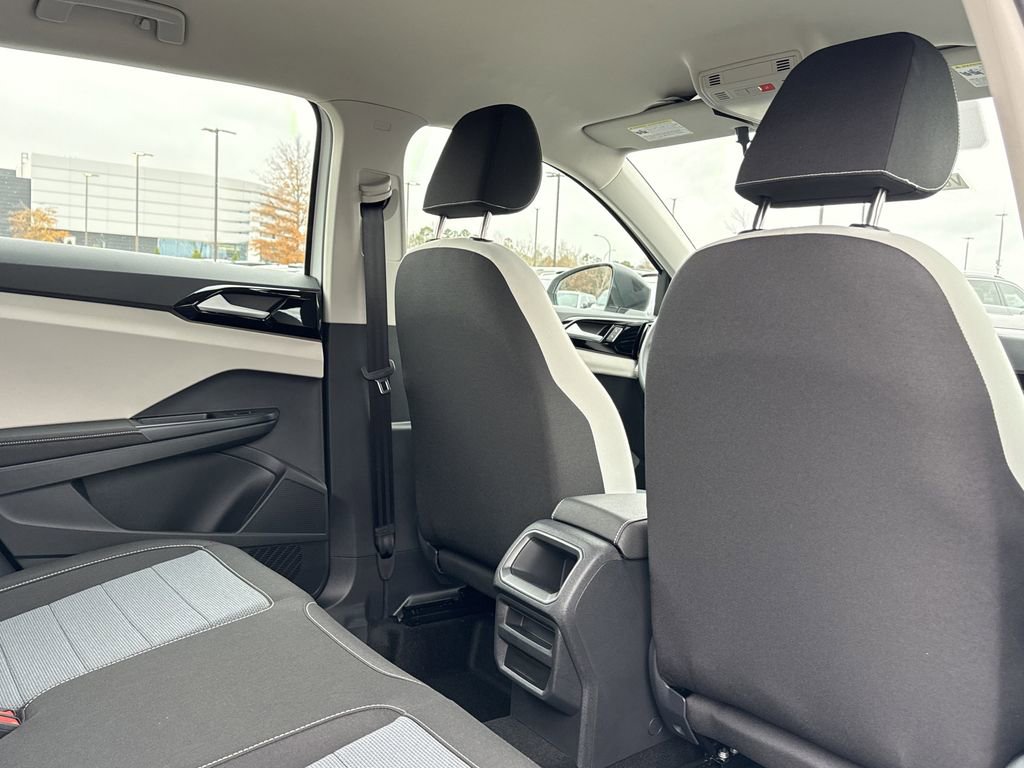 New 2026 Volkswagen Taos S image 17