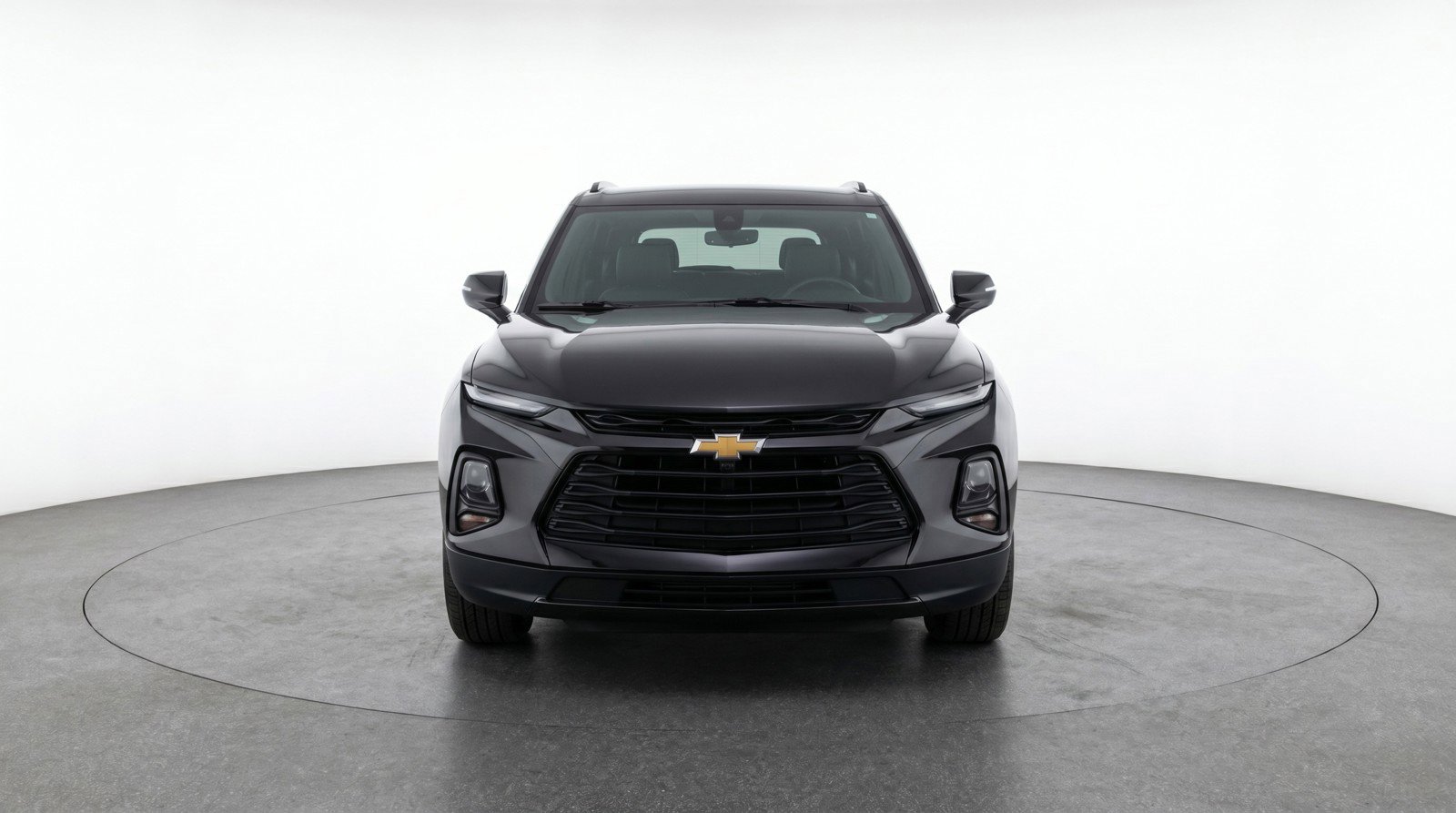 Used 2025 Chevrolet Blazer LT FWD image 2