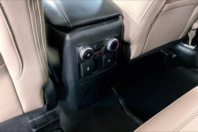 Used 2023 Ford Explorer Limited image 11