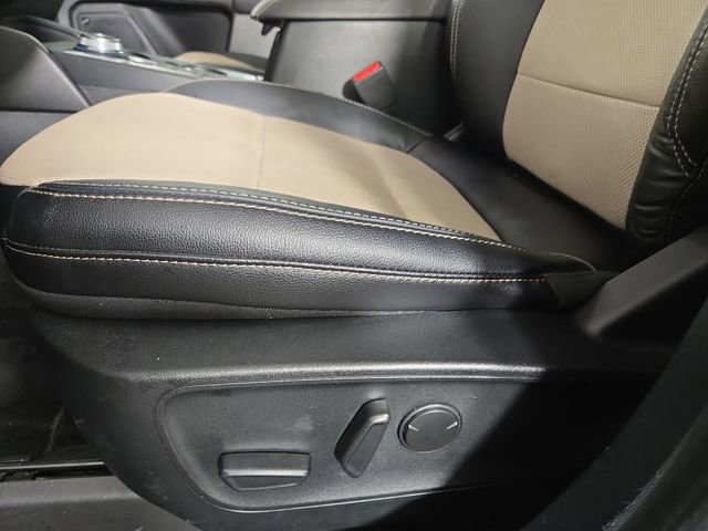 Used 2022 Ford Escape Titanium w/ Titanium Elite Package AWD/4WD image 29