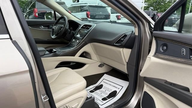 Used 2019 Lincoln Nautilus Reserve AWD/4WD image 35