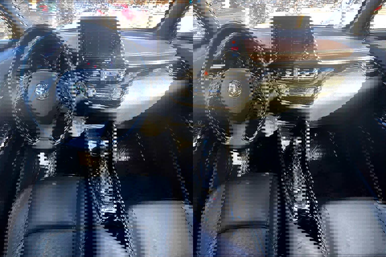 Used 2019 Toyota C-HR Limited image 15