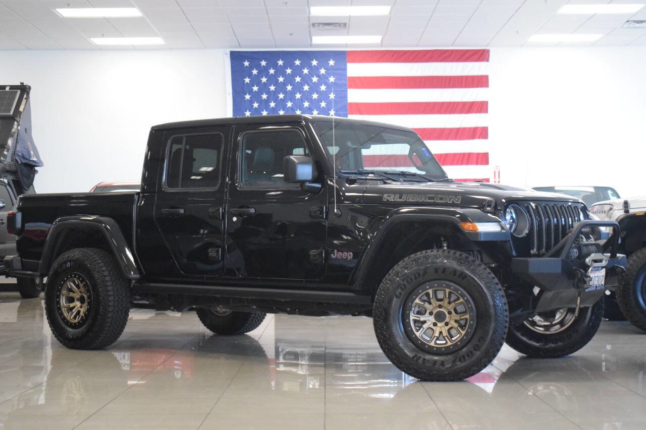 Used 2020 Jeep Gladiator Rubicon image 2