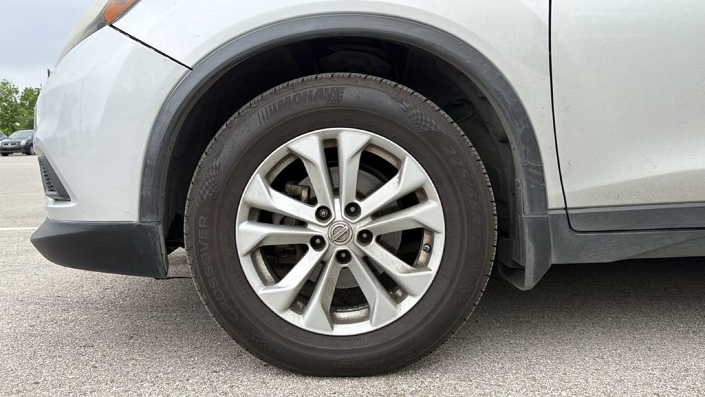 Used 2016 Nissan Rogue SV FWD image 10