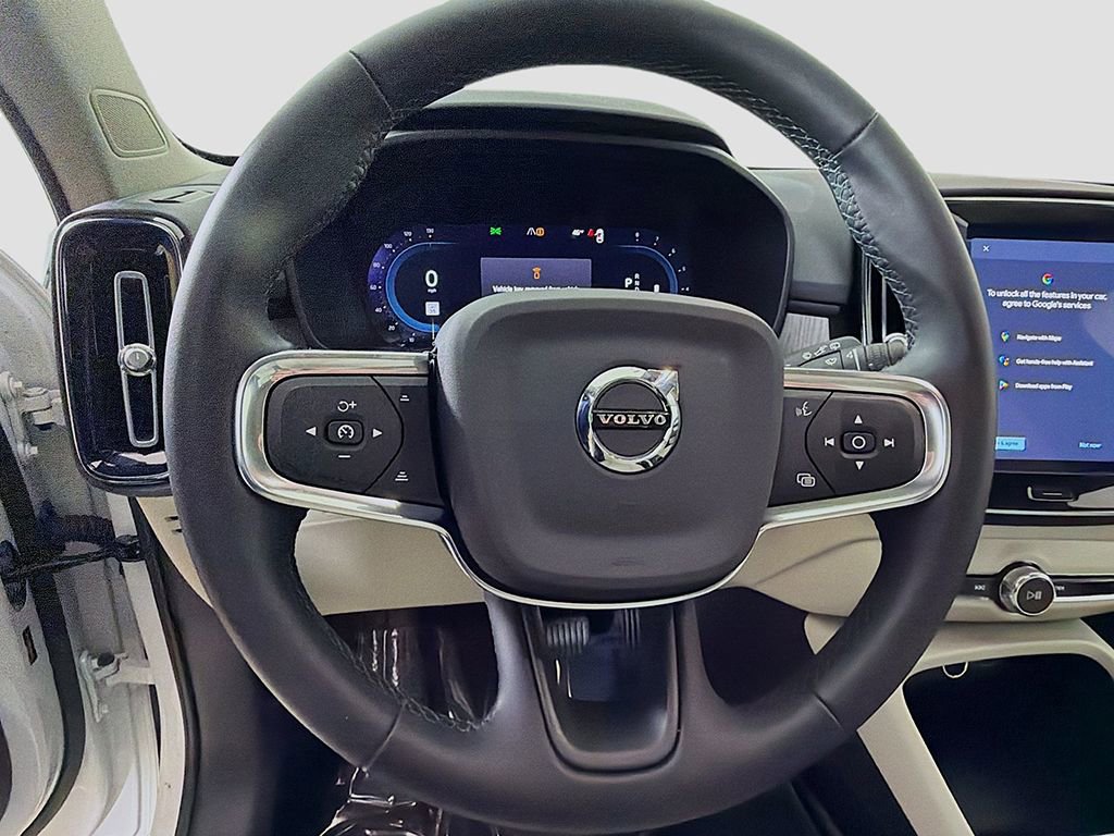 Used 2023 Volvo XC40 B5 Plus w/ Driver Assist Package image 31