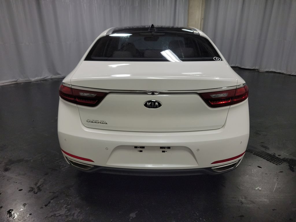 Used 2017 Kia Cadenza Technology FWD image 8