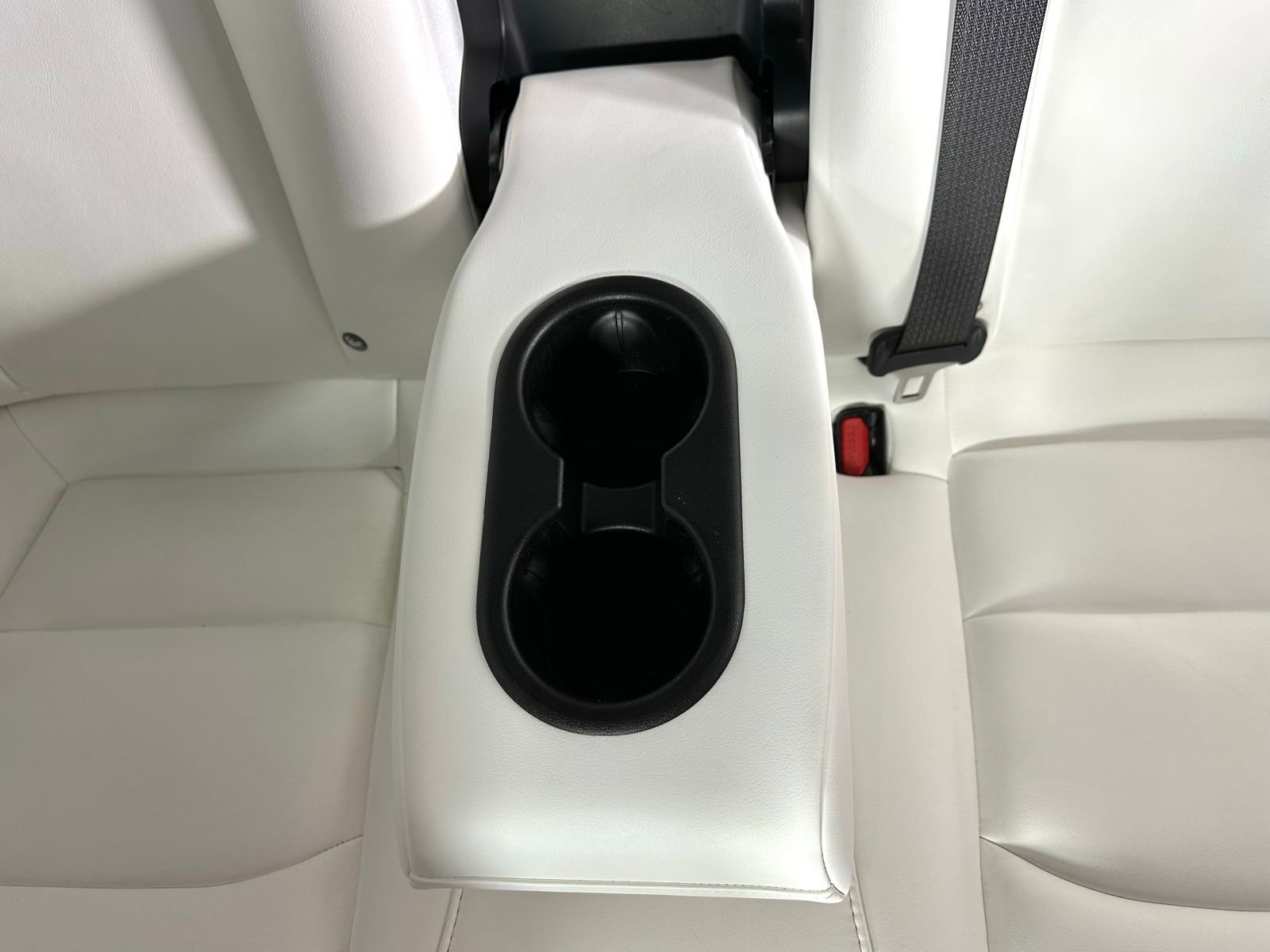Used 2018 Tesla Model 3 Long Range AWD/4WD image 33