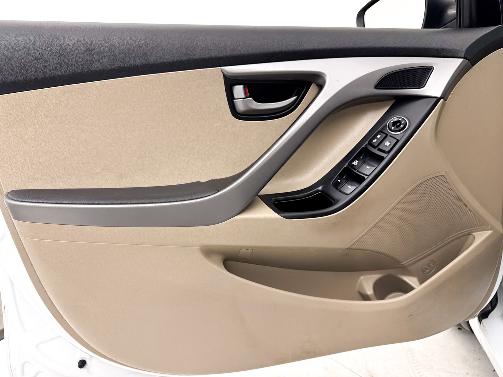 Used 2016 Hyundai Elantra SE image 19