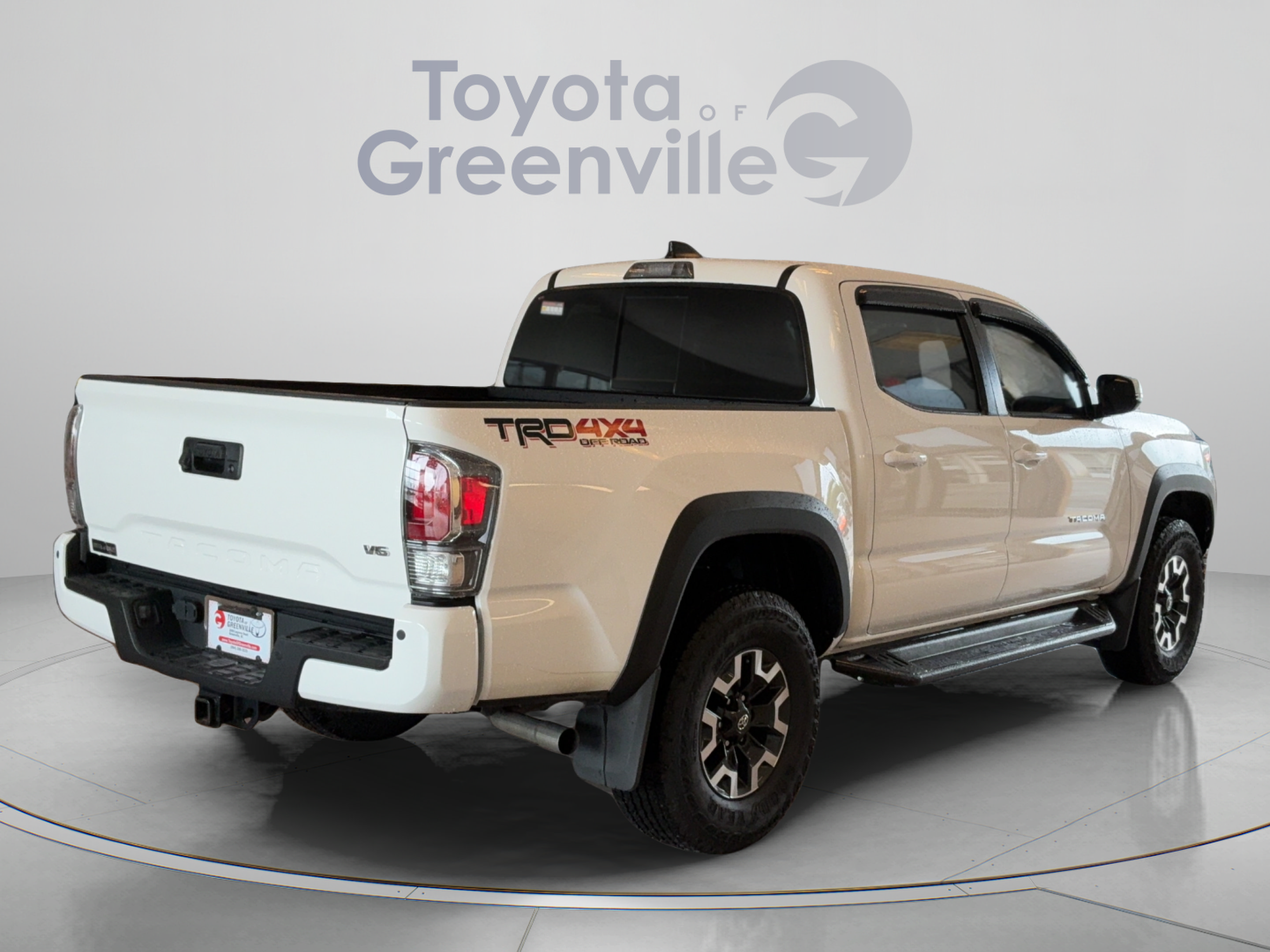 Used 2023 Toyota Tacoma TRD Off-Road w/ TRD Premium Off Road Package AWD/4WD image 6
