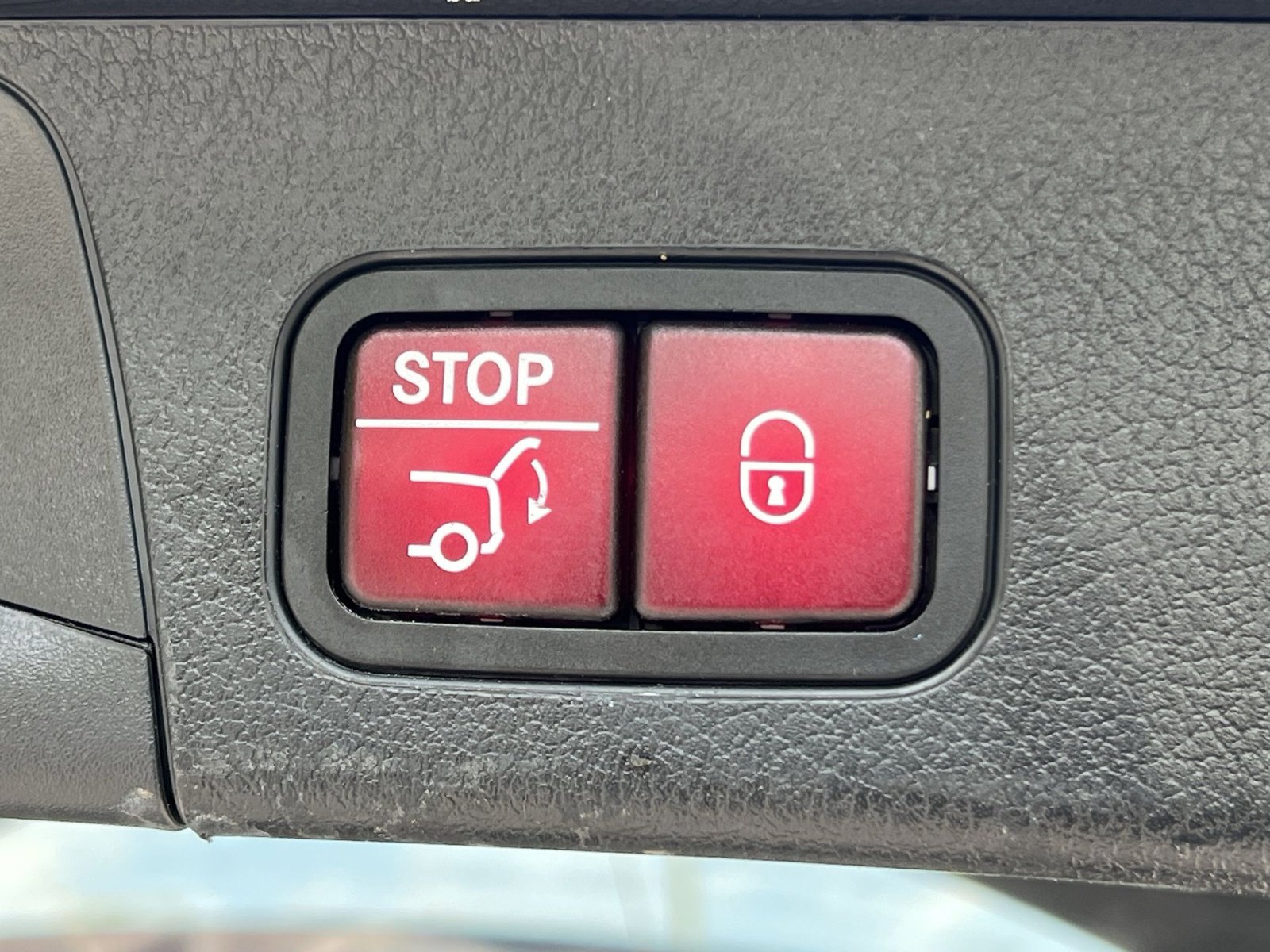 Certified 2021 Mercedes-Benz GLB 250 4MATIC image 26