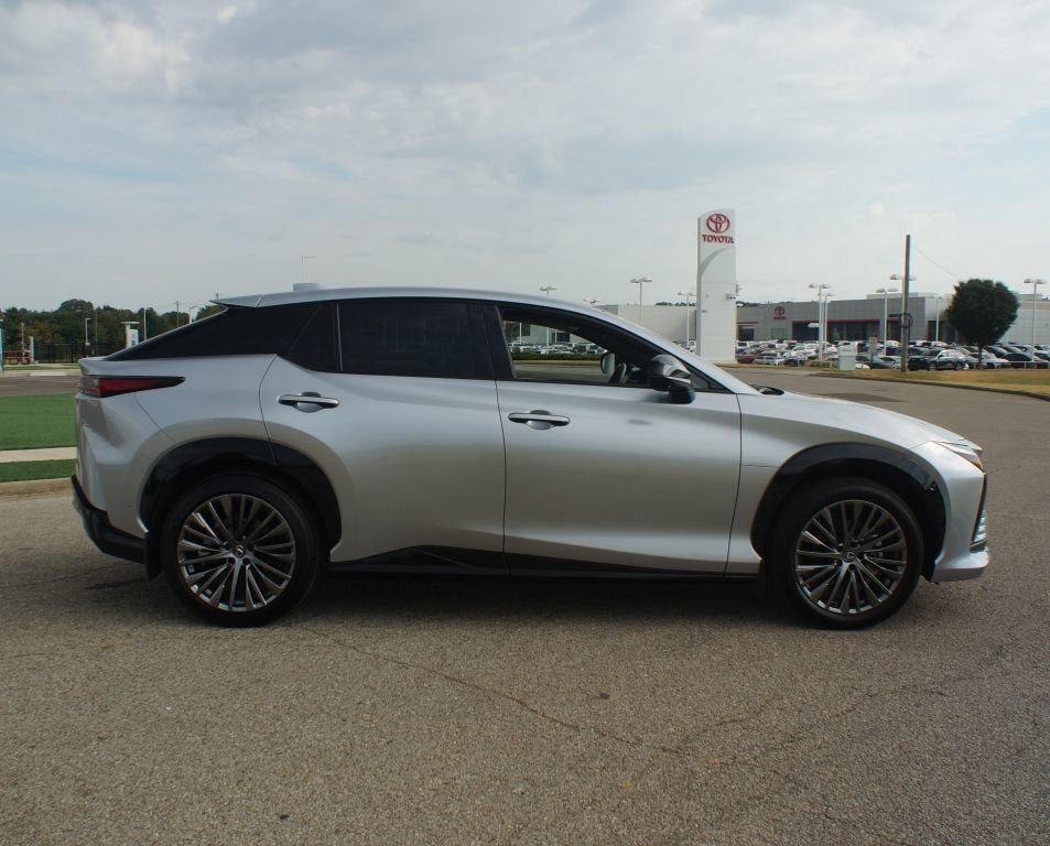 Used 2024 Lexus RZ 450e Premium w/ Accessory Package (2T) AWD/4WD image 21