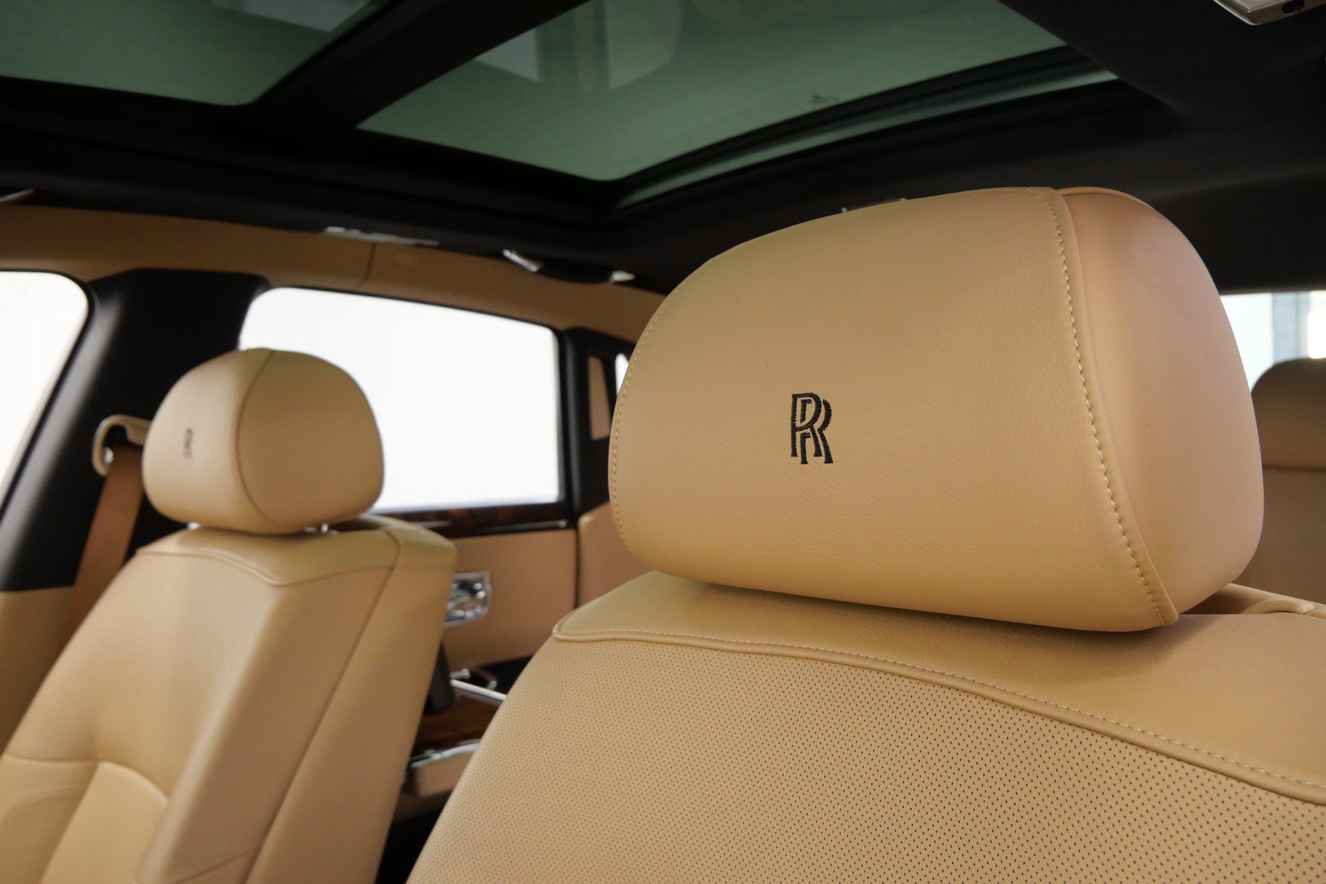 Used 2013 Rolls-Royce Ghost RWD image 31