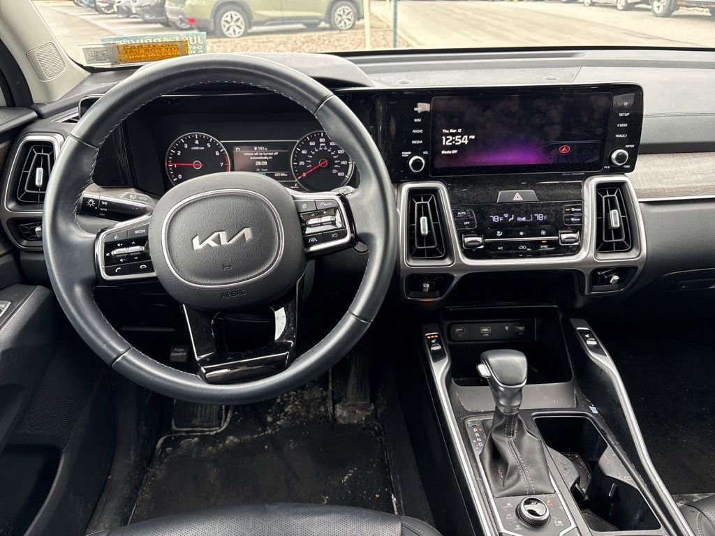 Certified 2023 Kia Sorento S w/ Panoramic Sunroof Package image 13