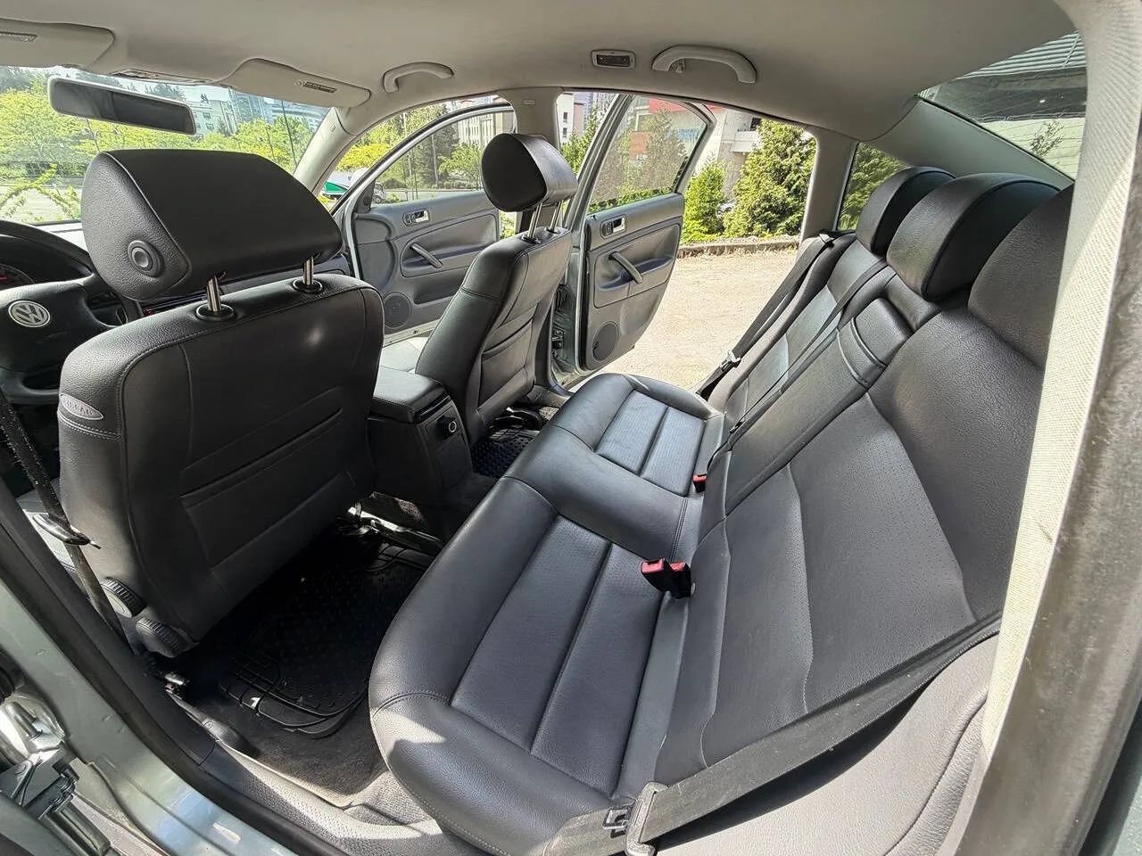 Used 2005 Volkswagen Passat GL FWD image 61