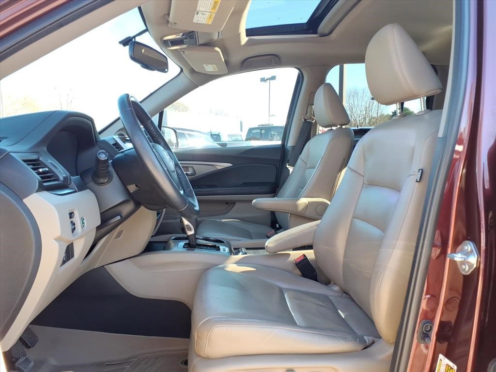 Used 2019 Honda Ridgeline RTL-T image 10