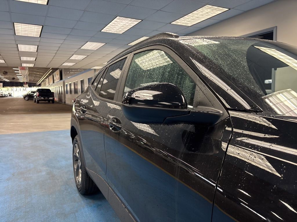 New 2026 Chevrolet Trax LT image 4