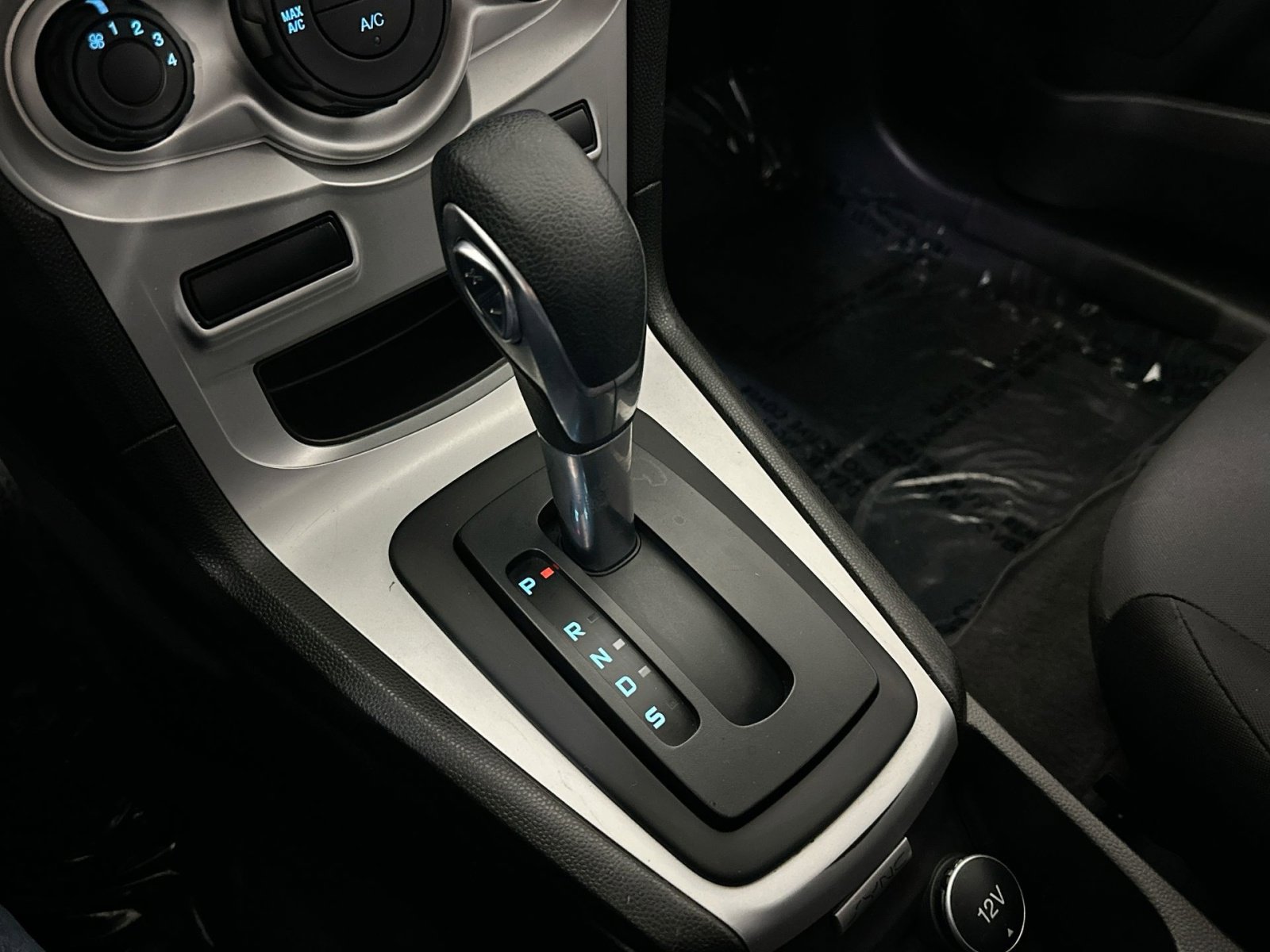 Used 2019 Ford Fiesta SE image 28