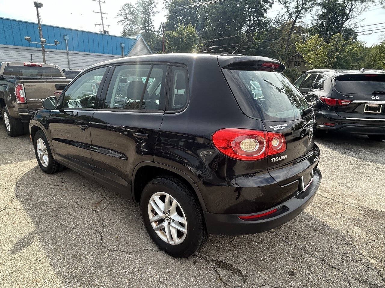 Used 2011 Volkswagen Tiguan S FWD image 9