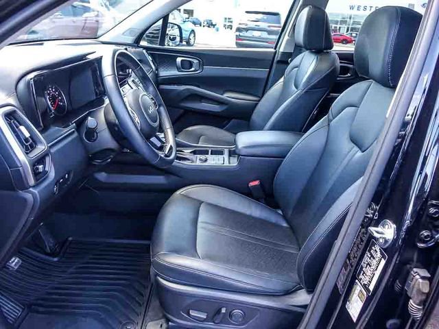 Used 2023 Kia Sorento S w/ Panoramic Sunroof Package FWD image 10