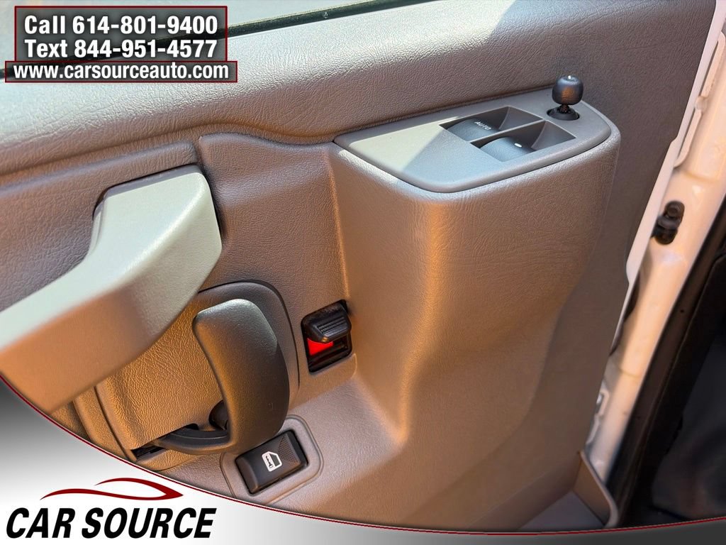 Used 2023 Chevrolet Express 4500 w/ Ambulance Package RWD image 14