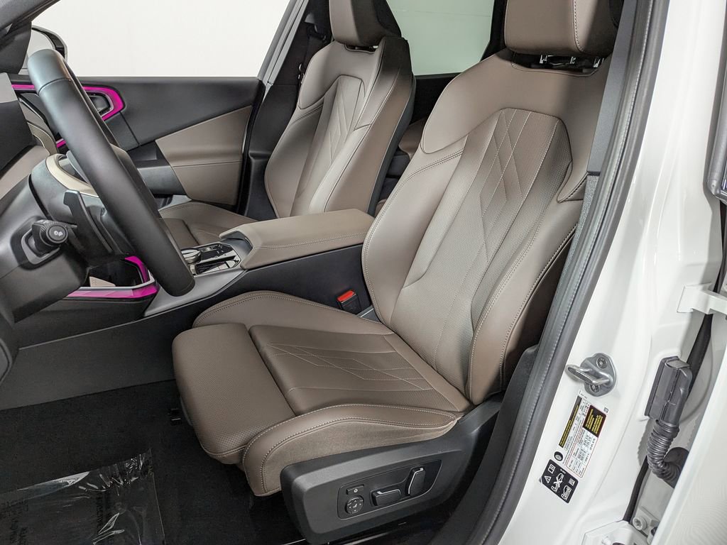 Used 2025 BMW X3 xDrive30i w/ Convenience Package image 16