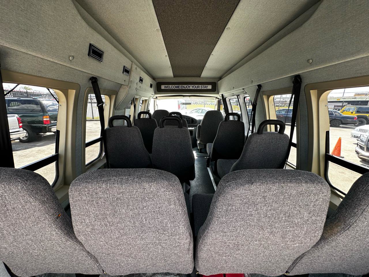 Used 2004 Ford E-250 and Econoline 250 Extended RWD image 50
