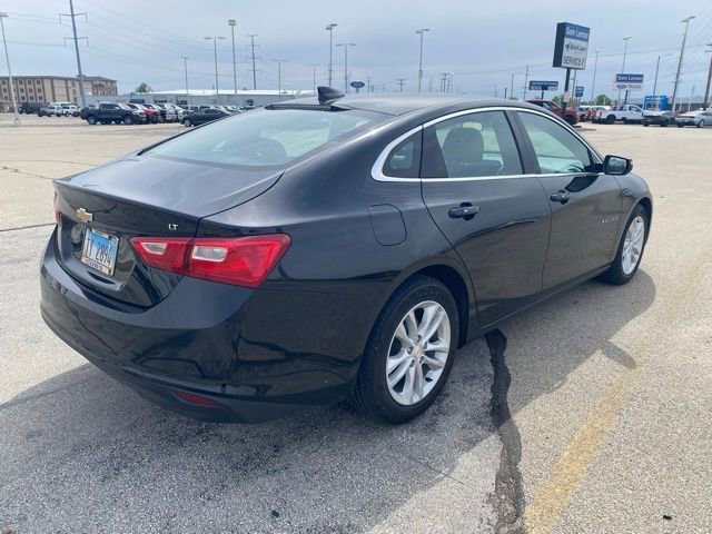 Used 2016 Chevrolet Malibu LT FWD image 4