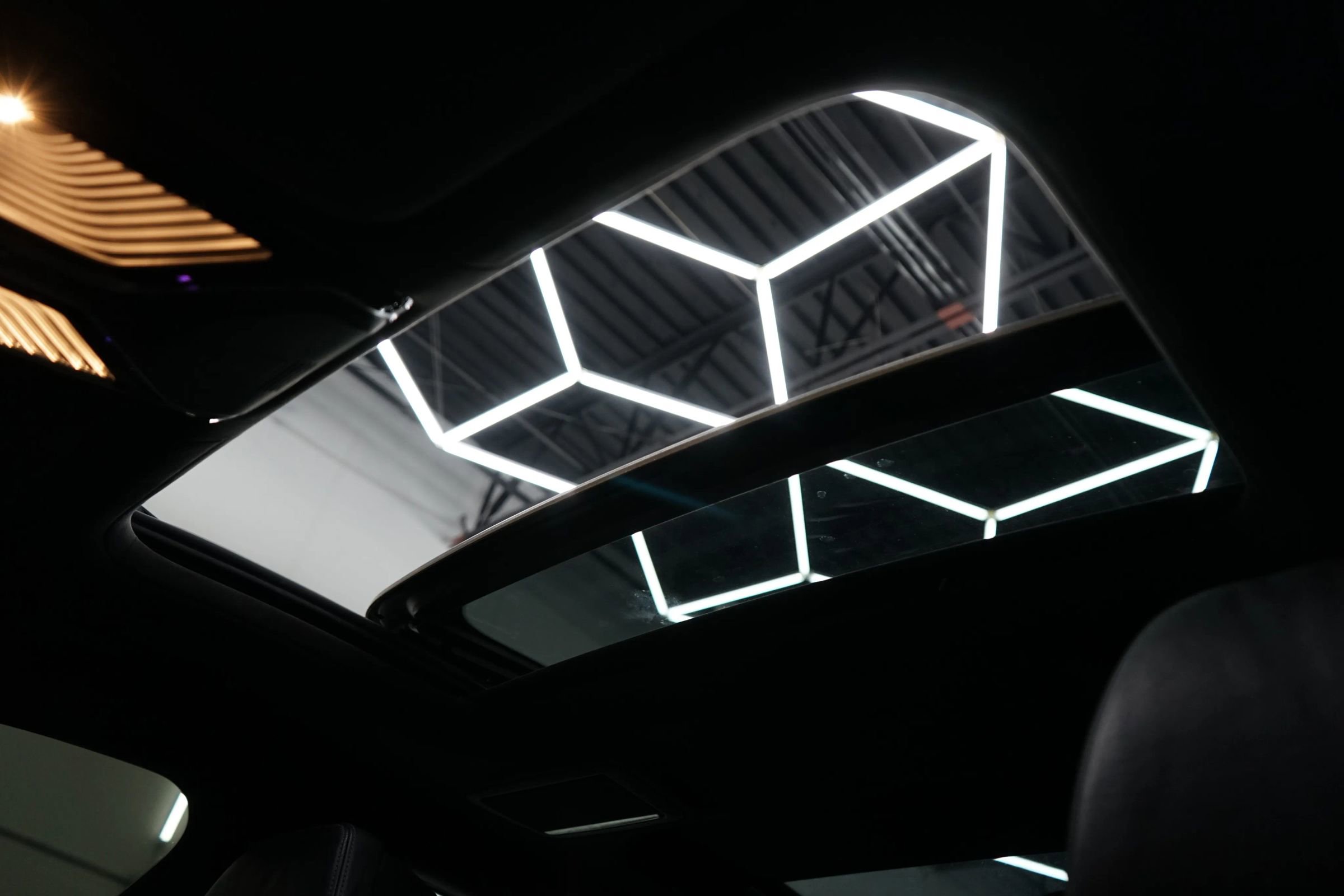 Used 2016 BMW 750i xDrive image 22