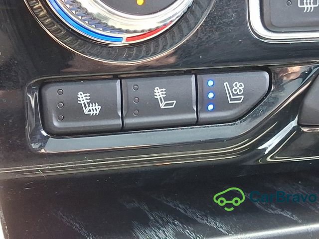 Used 2022 GMC Yukon Denali AWD/4WD image 28