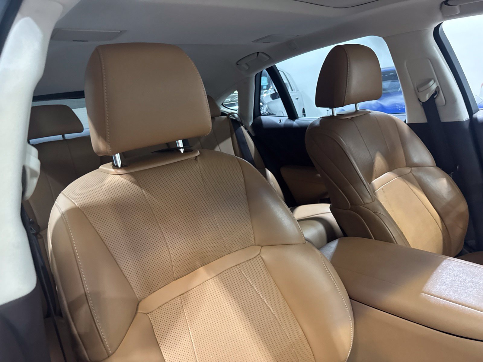 Used 2018 Lexus LS 500 w/ Accessory Package (Z2) RWD image 35