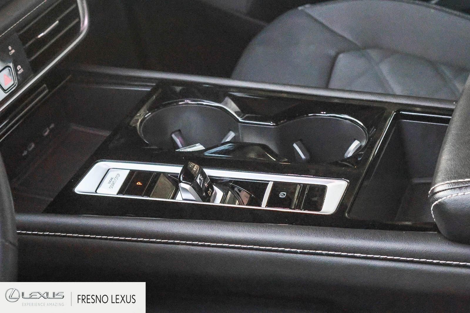 Used 2024 Volkswagen Atlas Cross Sport SE image 20