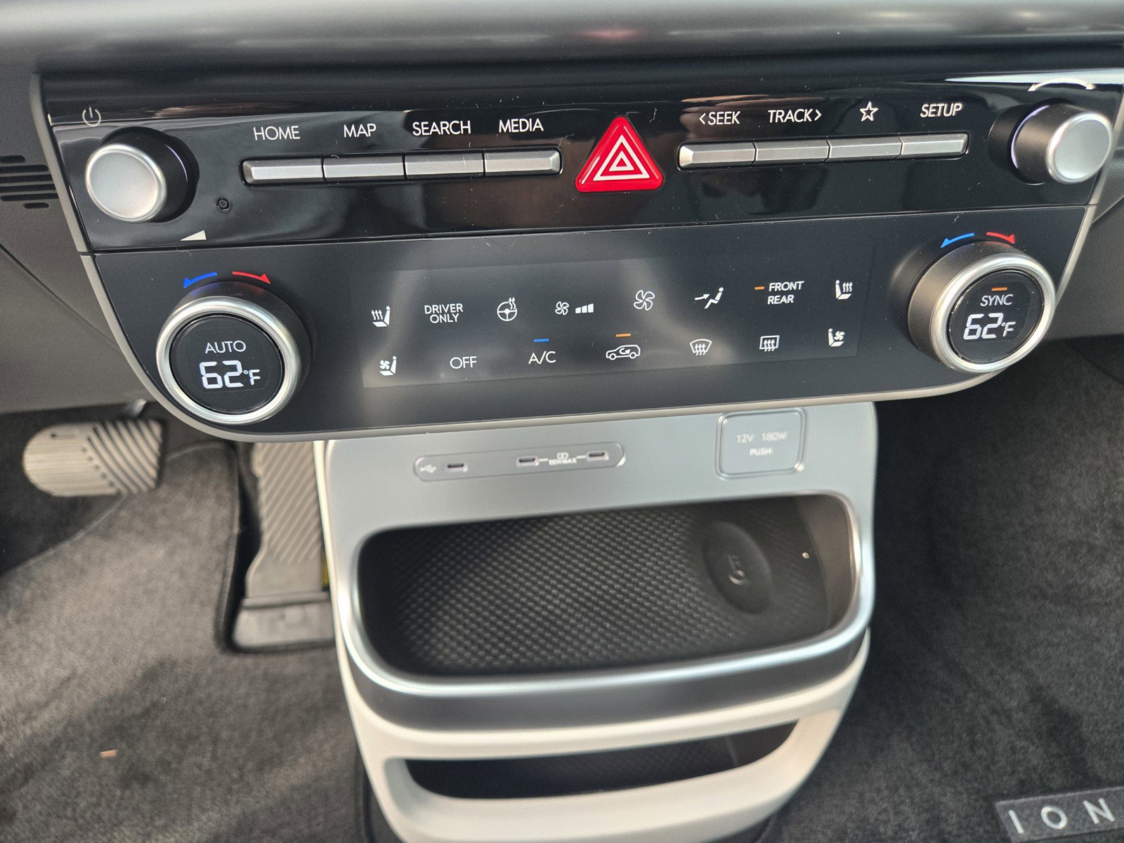 New 2026 Hyundai Ioniq 9 Limited image 18