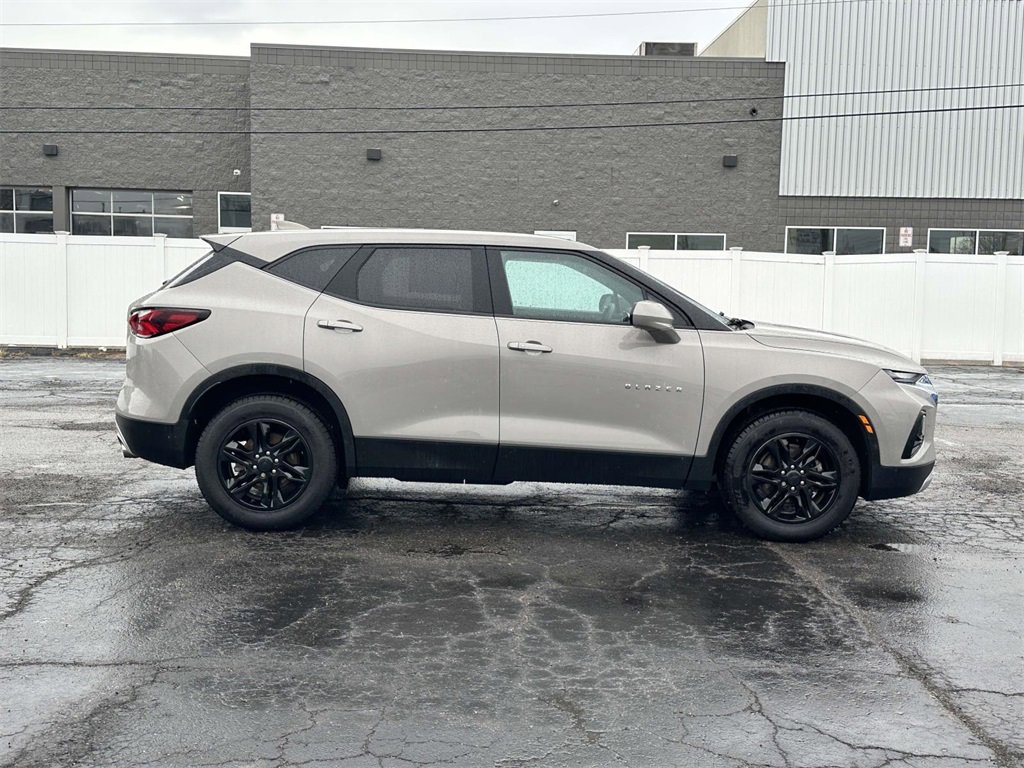 Used 2021 Chevrolet Blazer LT image 2