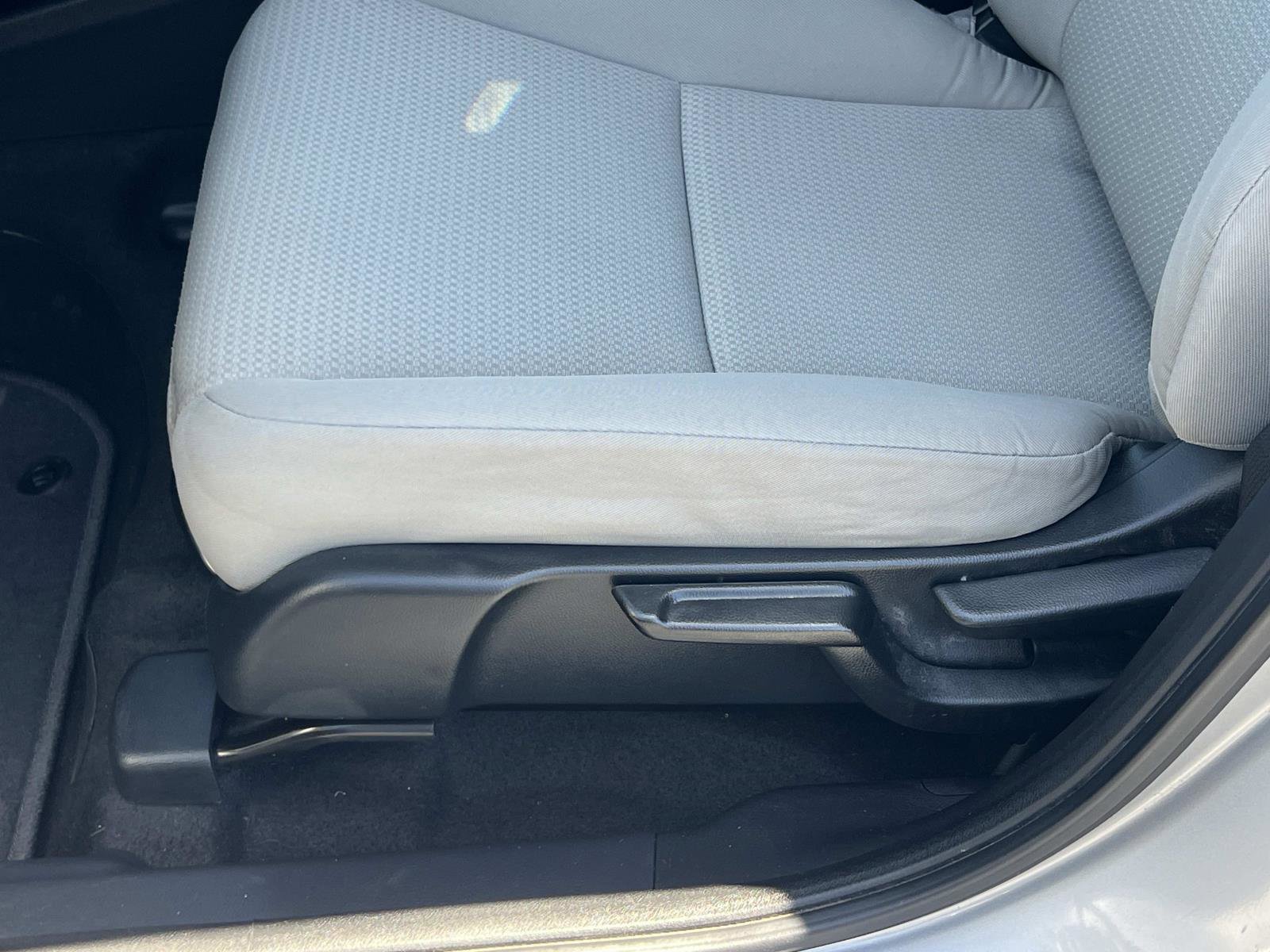 Certified 2020 Honda HR-V LX image 17