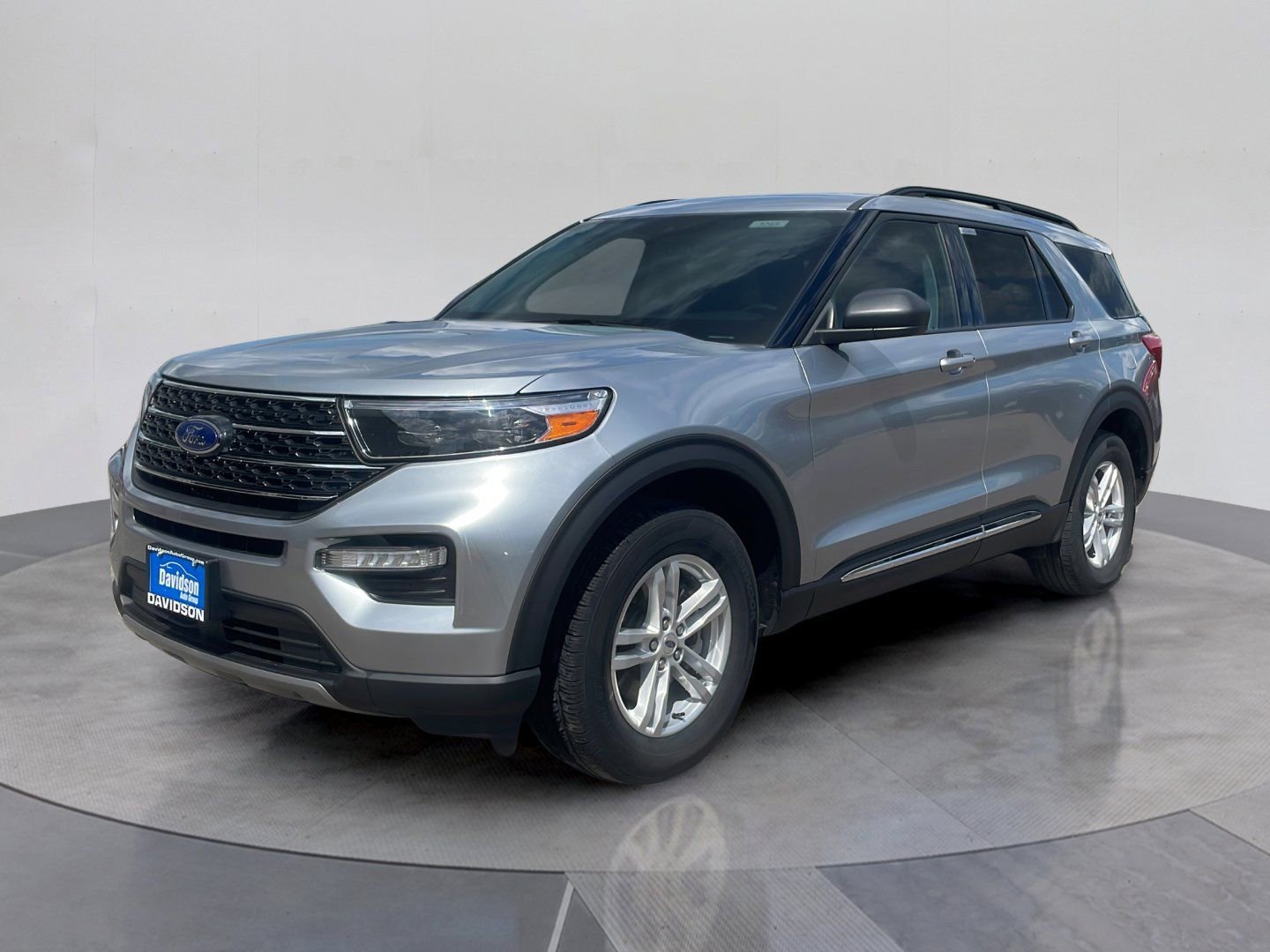 Used 2023 Ford Explorer XLT w/ Equipment Group 202A AWD/4WD video 1