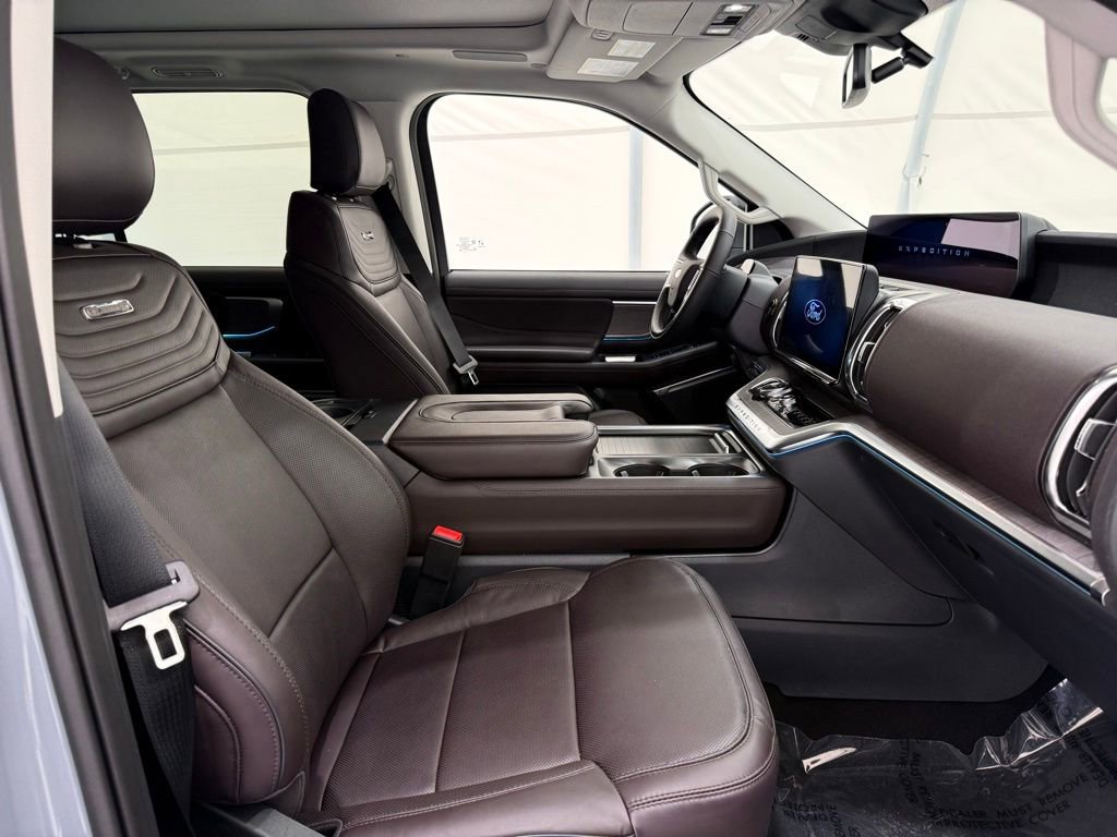 New 2025 Ford Expedition Platinum w/ Platinum Ultimate Package image 23
