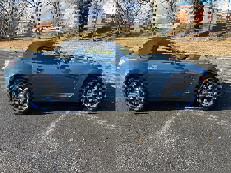 Used 2007 Saturn Sky image 2