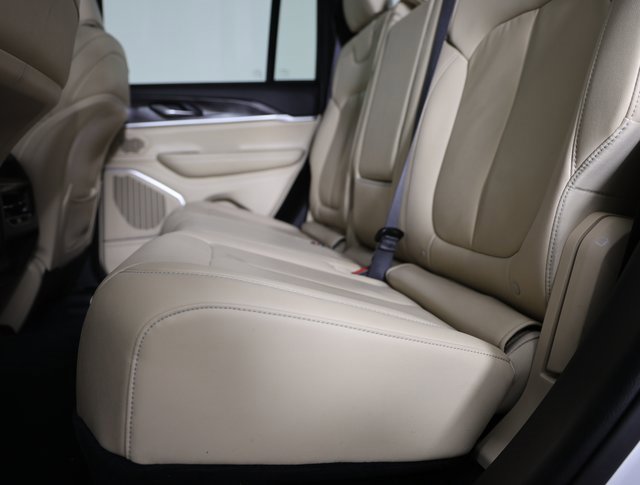 Used 2022 Jeep Grand Cherokee Limited 4xe image 9