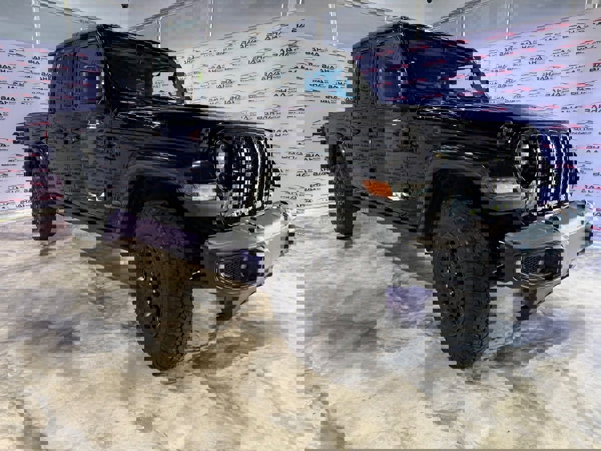 Used 2023 Jeep Gladiator Willys image 5