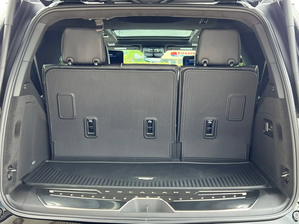 New 2026 Cadillac Escalade V w/ LPO, ONYX Package AWD/4WD image 45